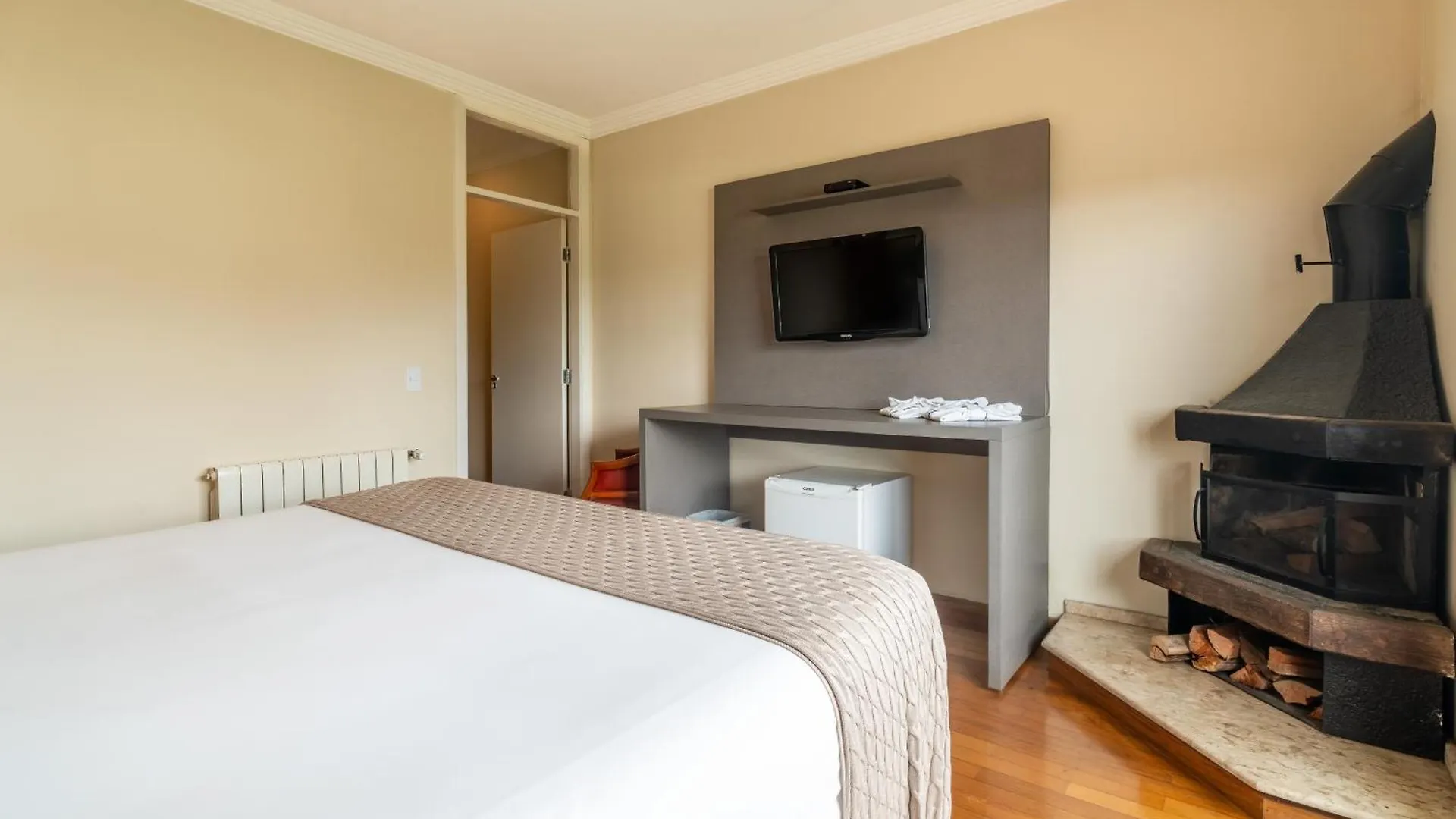 ****  Chris Park Hotel Campos do Jordao Brazil